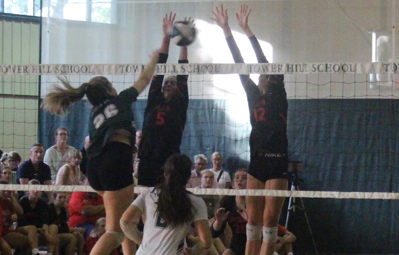 Ursuline Academy volleyball upsets Tower Hill in four sets, moves to 3-0 Photo gallery