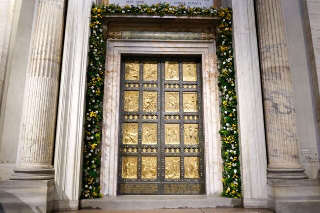 FILE HOLY DOOR ST. PETER'S BASILICA